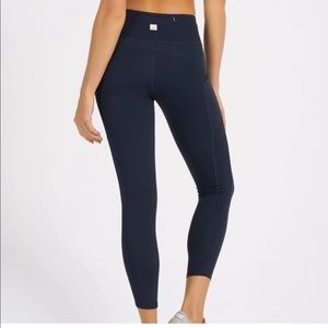 VUORI Stride 7/8 Performance Pocket Leggings, NAVY BLUE XS NEW              0001
